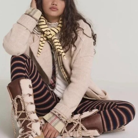 Free People Wilder Mukluk Genuine Shearling Boots Flatform NIB Retail $258 - Picture 3 of 10